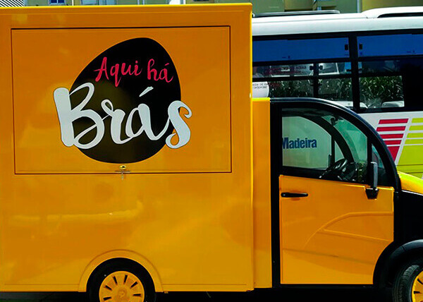 AQUI À BRÁS