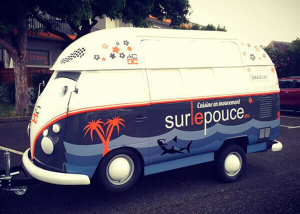 SURLEPOUCE